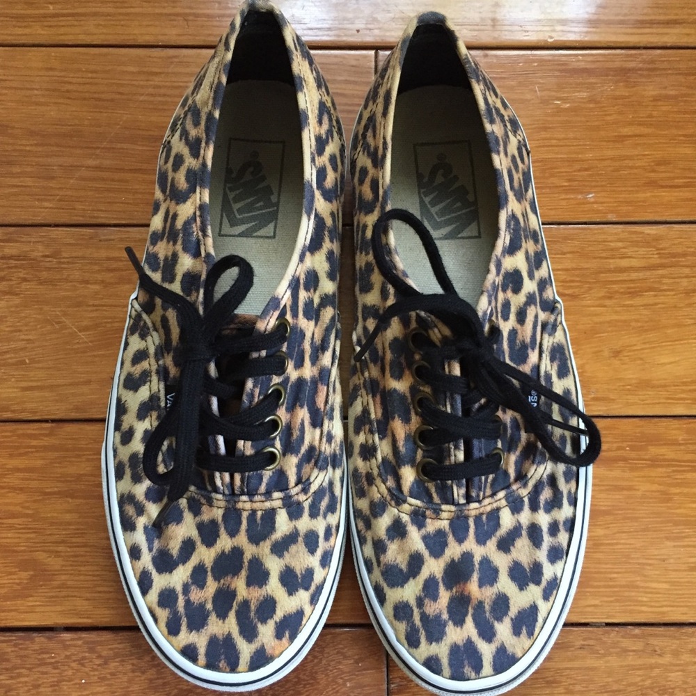 Leopard print Vans